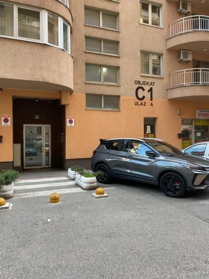Ejna Apartment