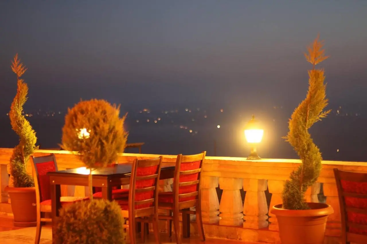 Tuğhan Hotel