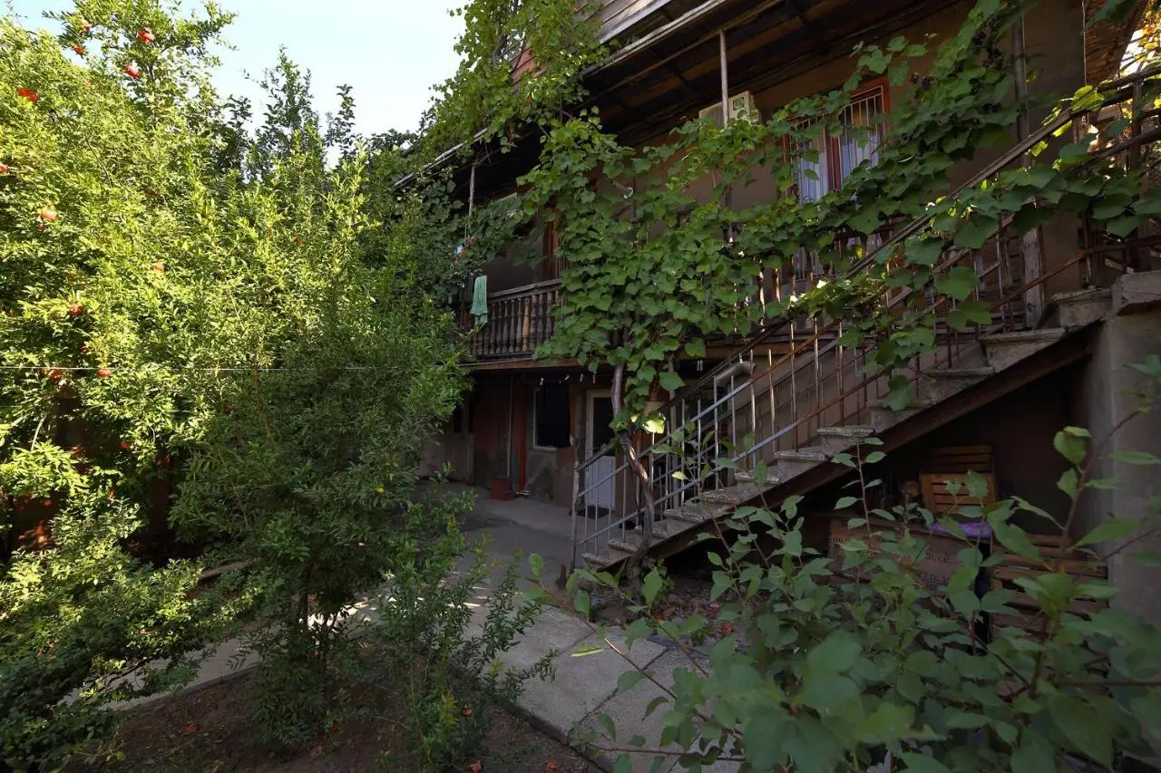 Guest House Beautiful Tbilisi - Cool & Cozy Apartments