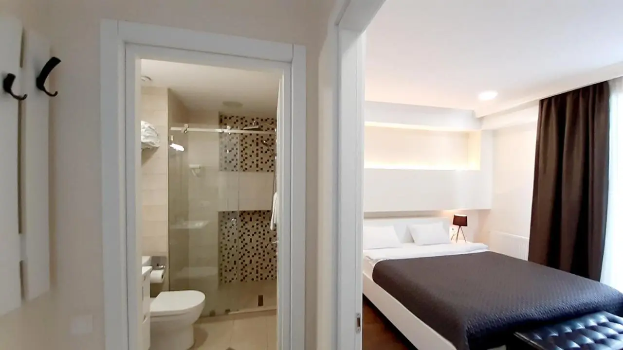 Kokhta Plaza Boutique Hotel