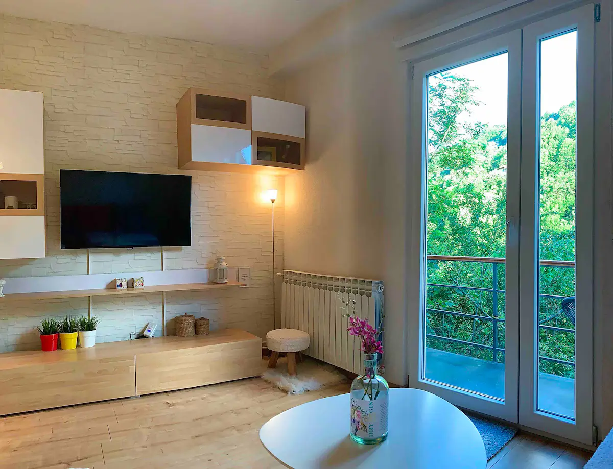 •OLD CITY garden studio• private parking