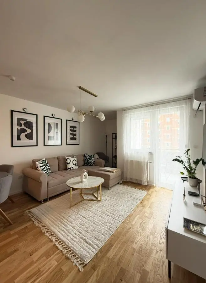 Cozy Flat near Airport & Sarajevo Center, Free Parking