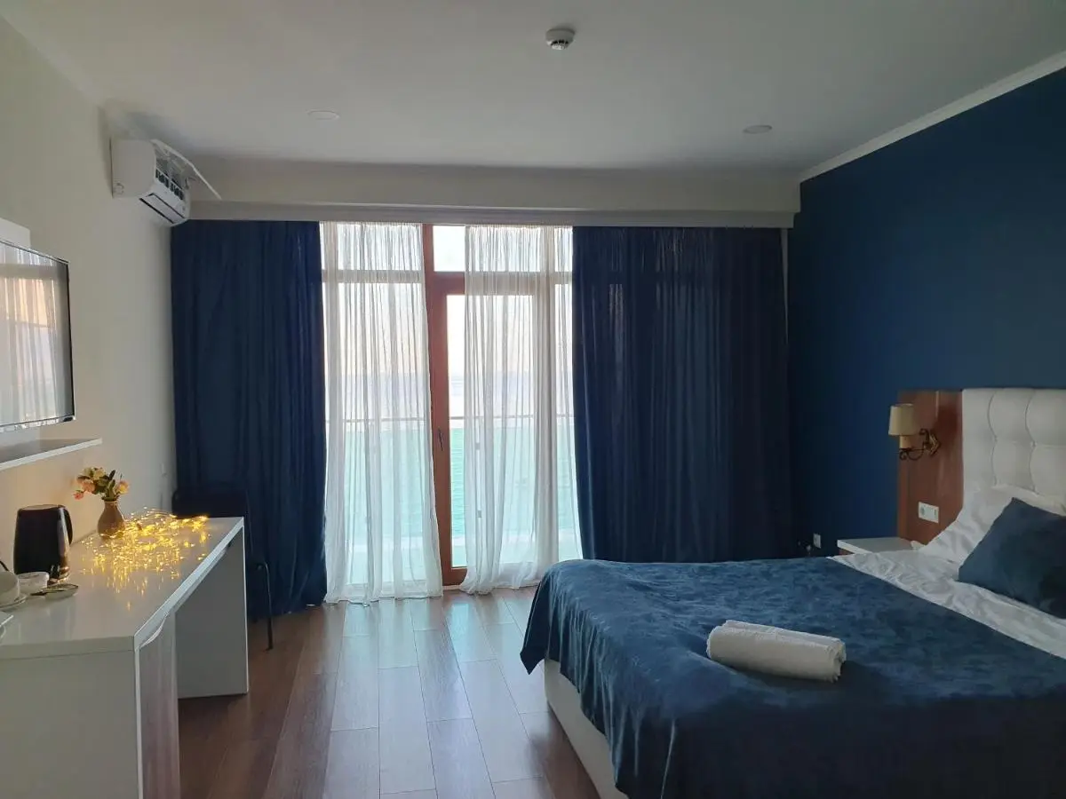 The Fresh Wave hotel