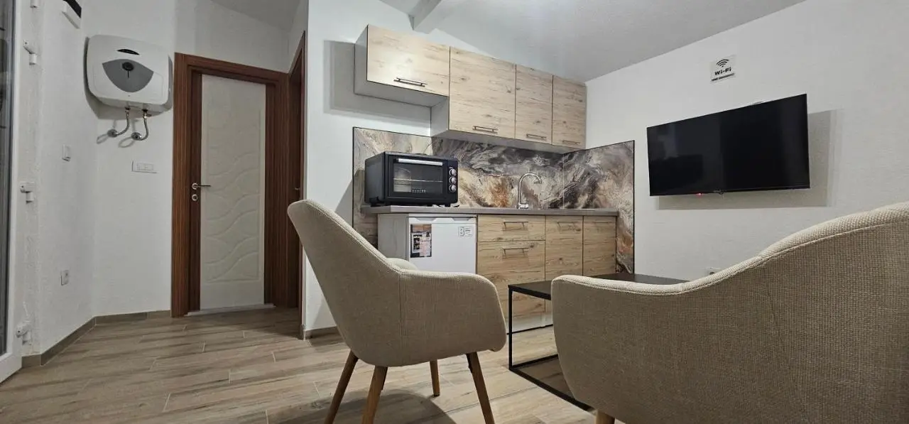 Green Oasis Apartment