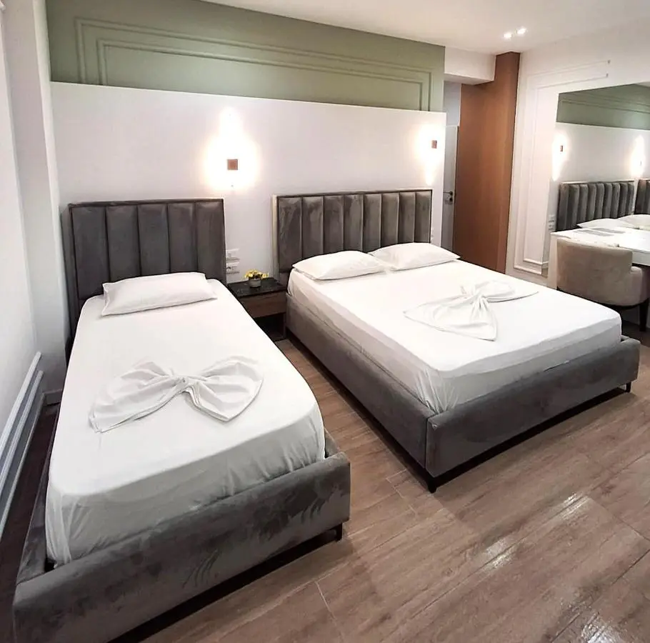HOTEL KRISTAL