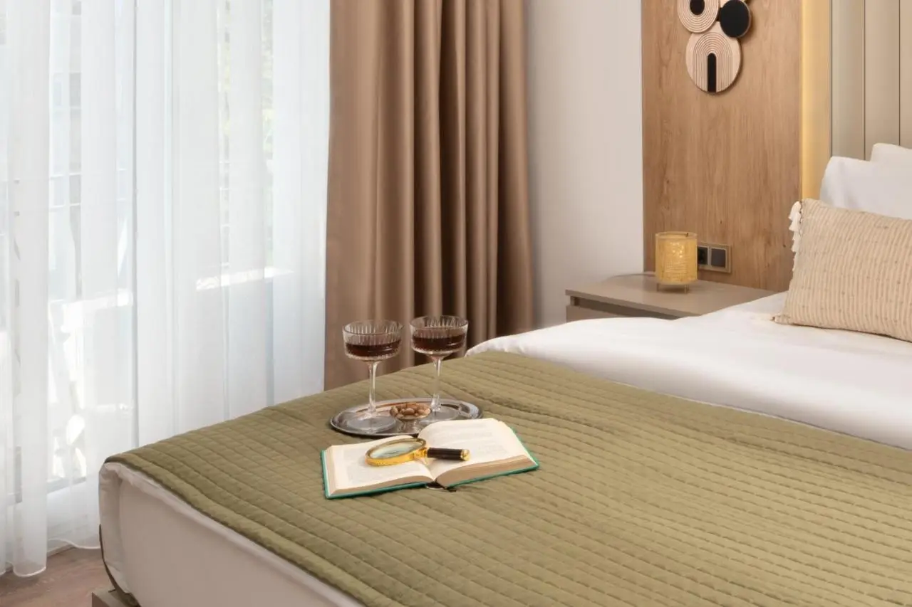 Marmada Suites