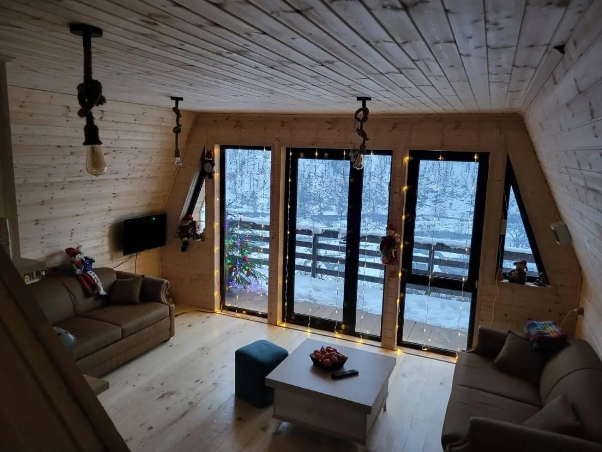 ლენტეხის მთის სასტუმრო - Lentekhi Mountain Inn