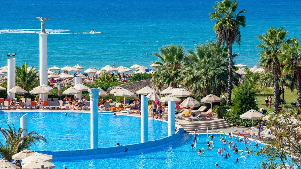 Starlight Resort Hotel