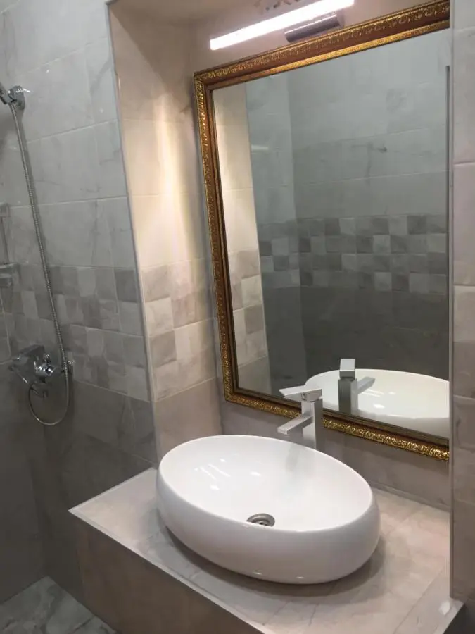 HOTEL COMFORT