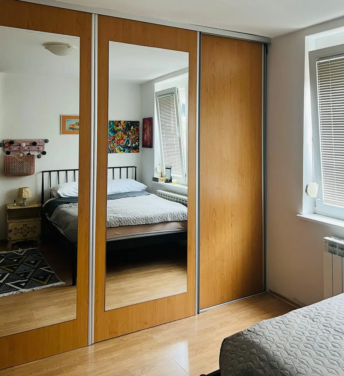 Private room in authentic and charming city nest