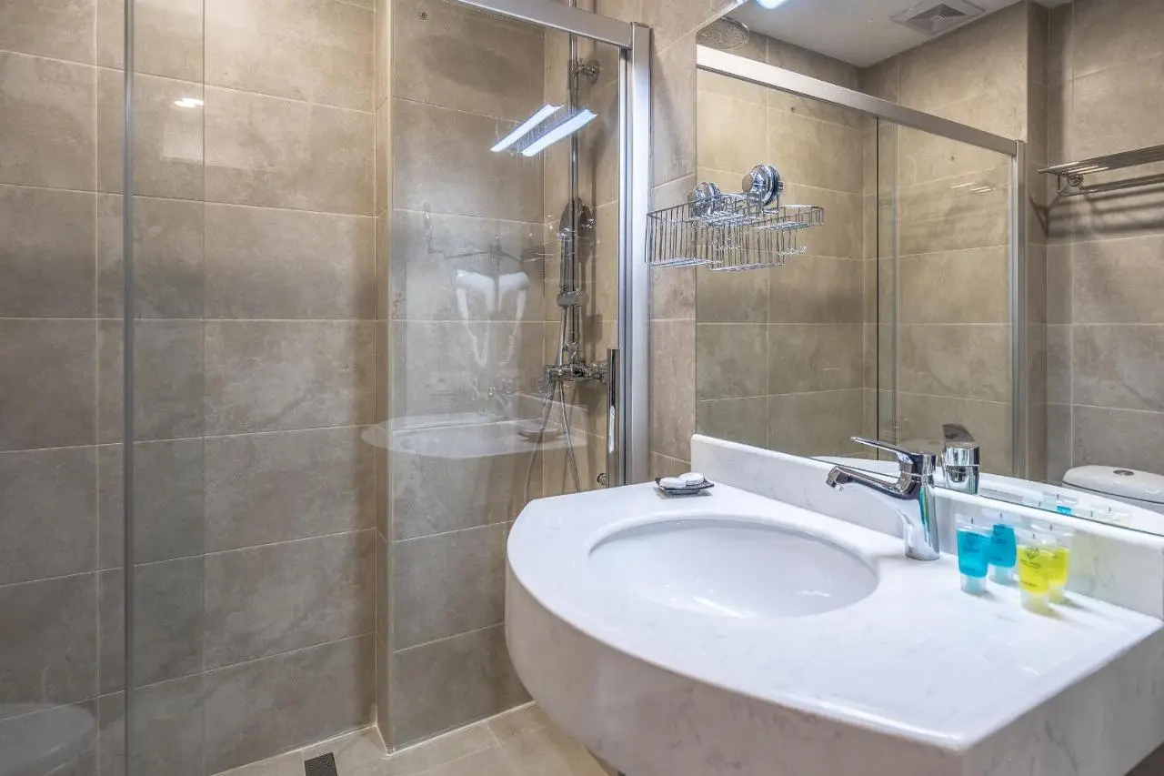 Snow Pine Suite - 4 Star Resort