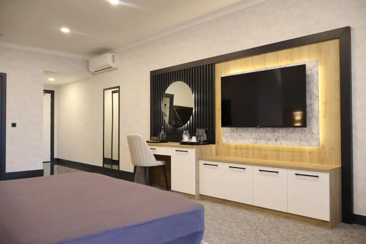 Home Plus Hotel