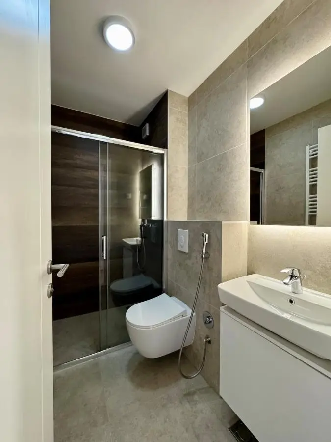 Lux Sarajevo Waves 2bdr apartment with private parking
