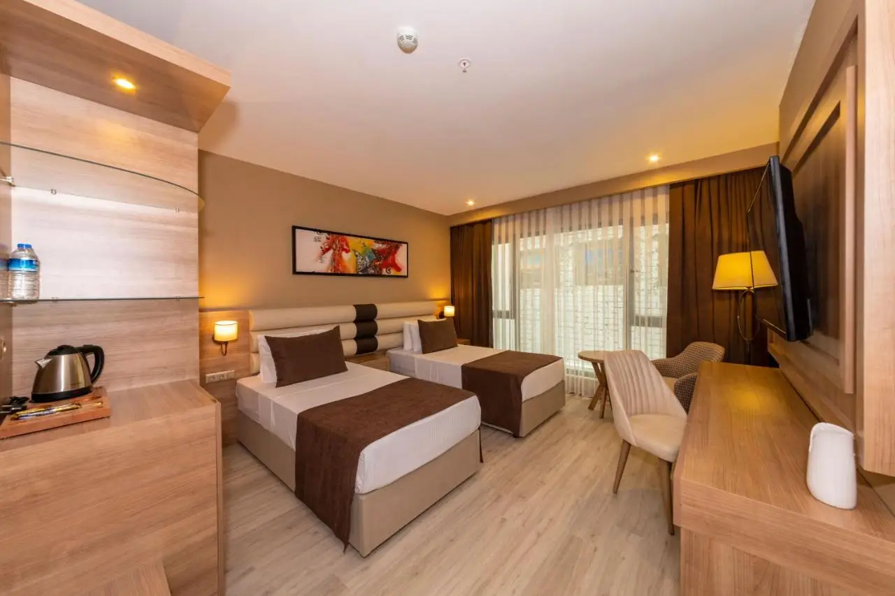 38 Hotel