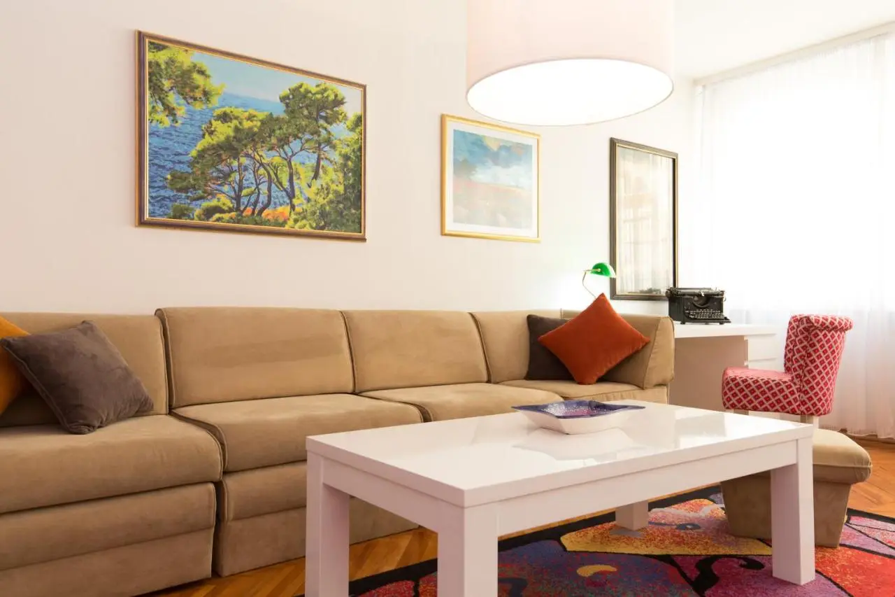 Apartment Gloria