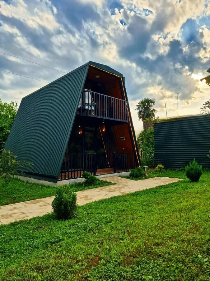 Diamond Cottages