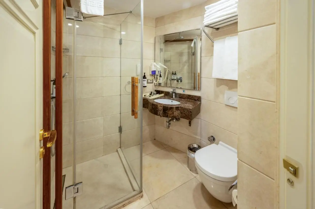 The Barbarossa Istanbul Metro Hotel