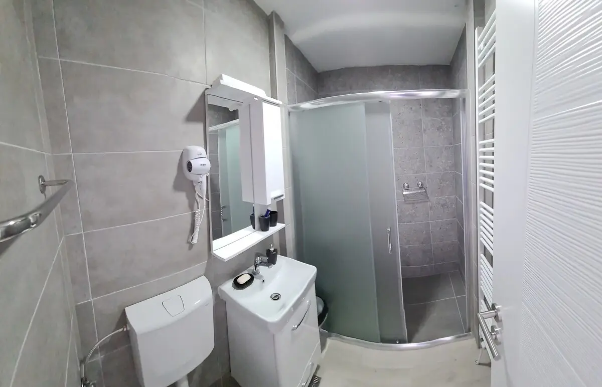 Apartment, 4BDR, shared pool