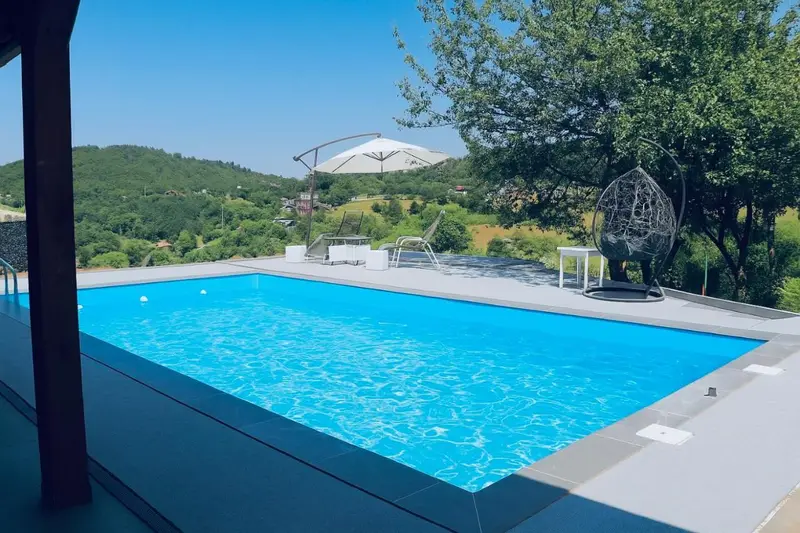 Villa Saraj with Swimming Pool & Jacuzzi near Sarajevo