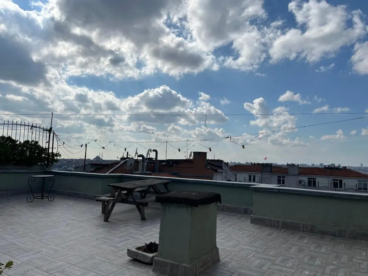 Ganbaru Tours - Flats in Galata