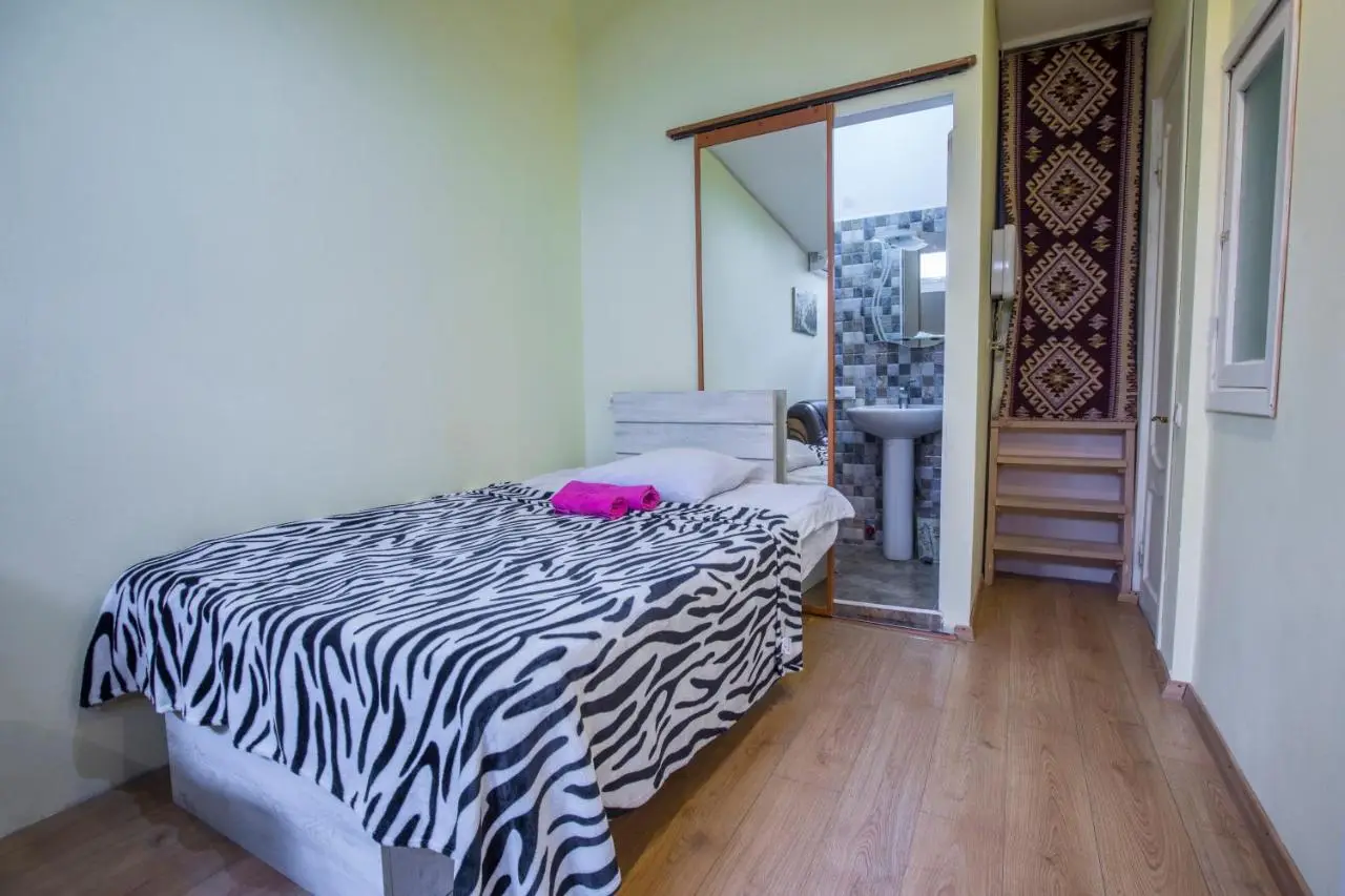 Tali Home