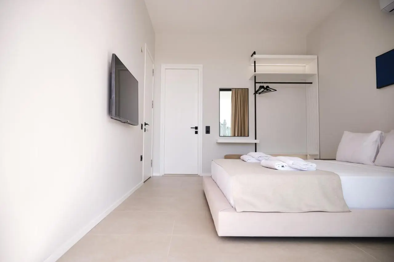 Ashta Nordic Suite