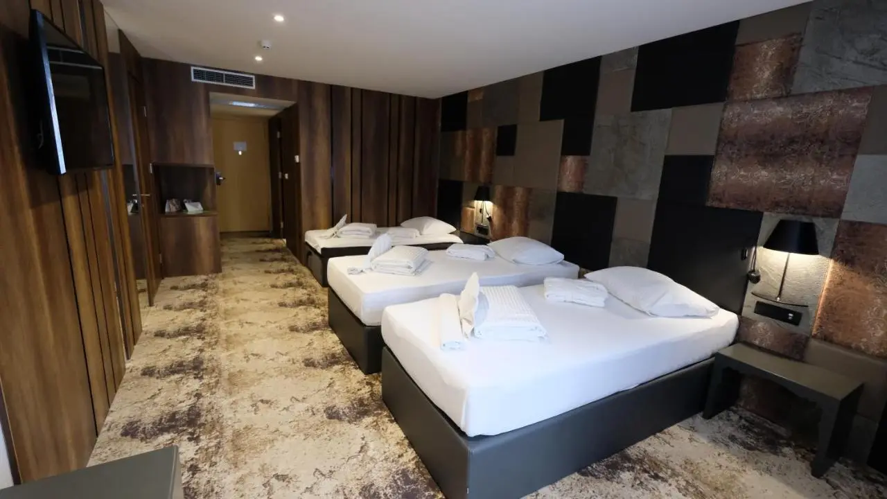Hollywood Hotel