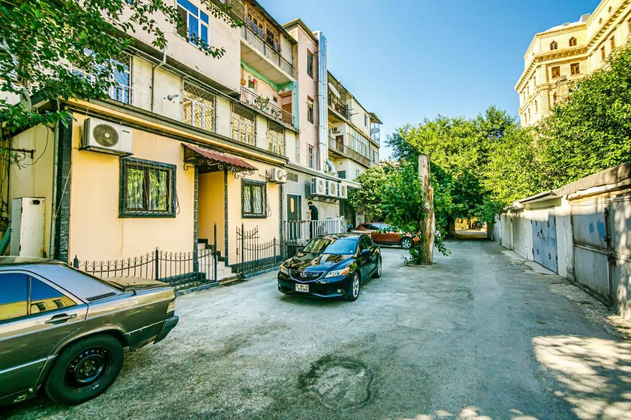 Azneft Garden Apartment