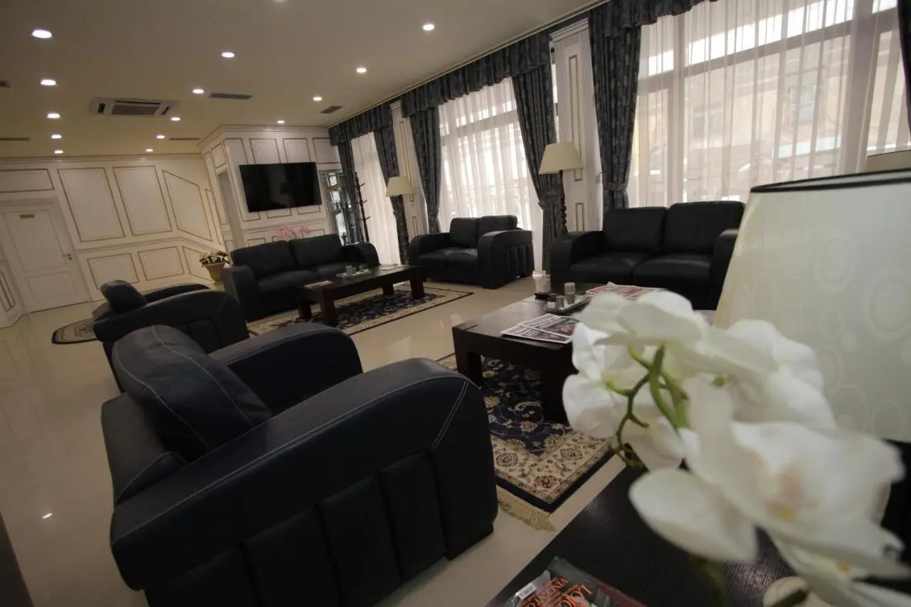 Capital Tirana Hotel Bruçi