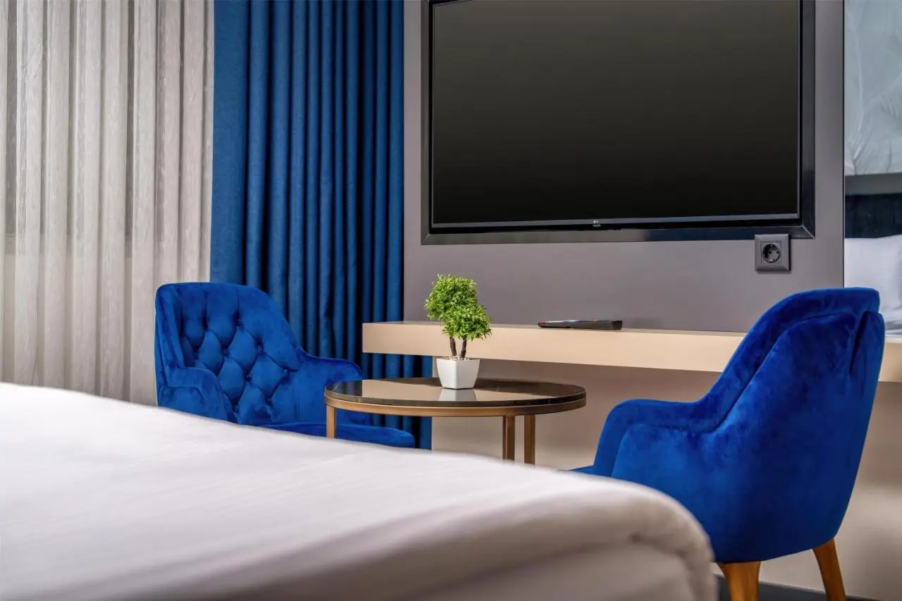Best Western Premier Hidden Hills Hotel