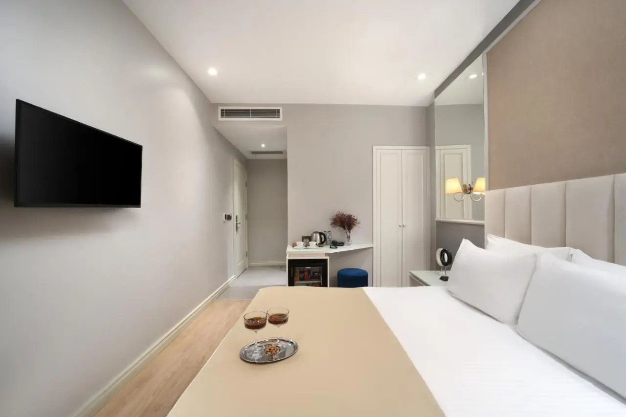 Ess Hotel