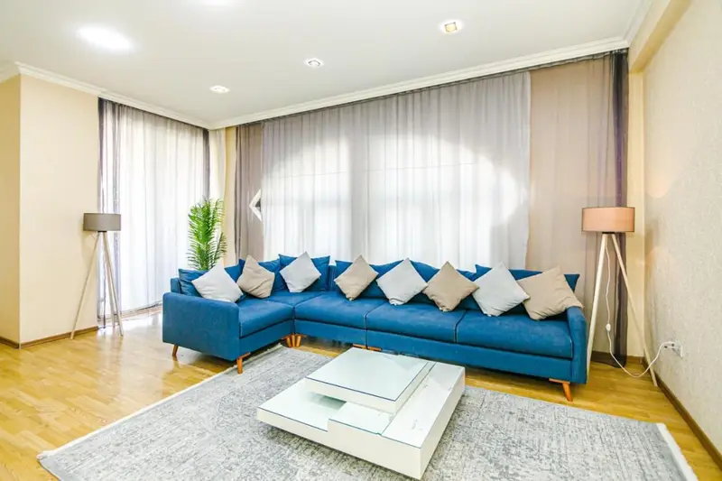 Apartment On Mc Donalds