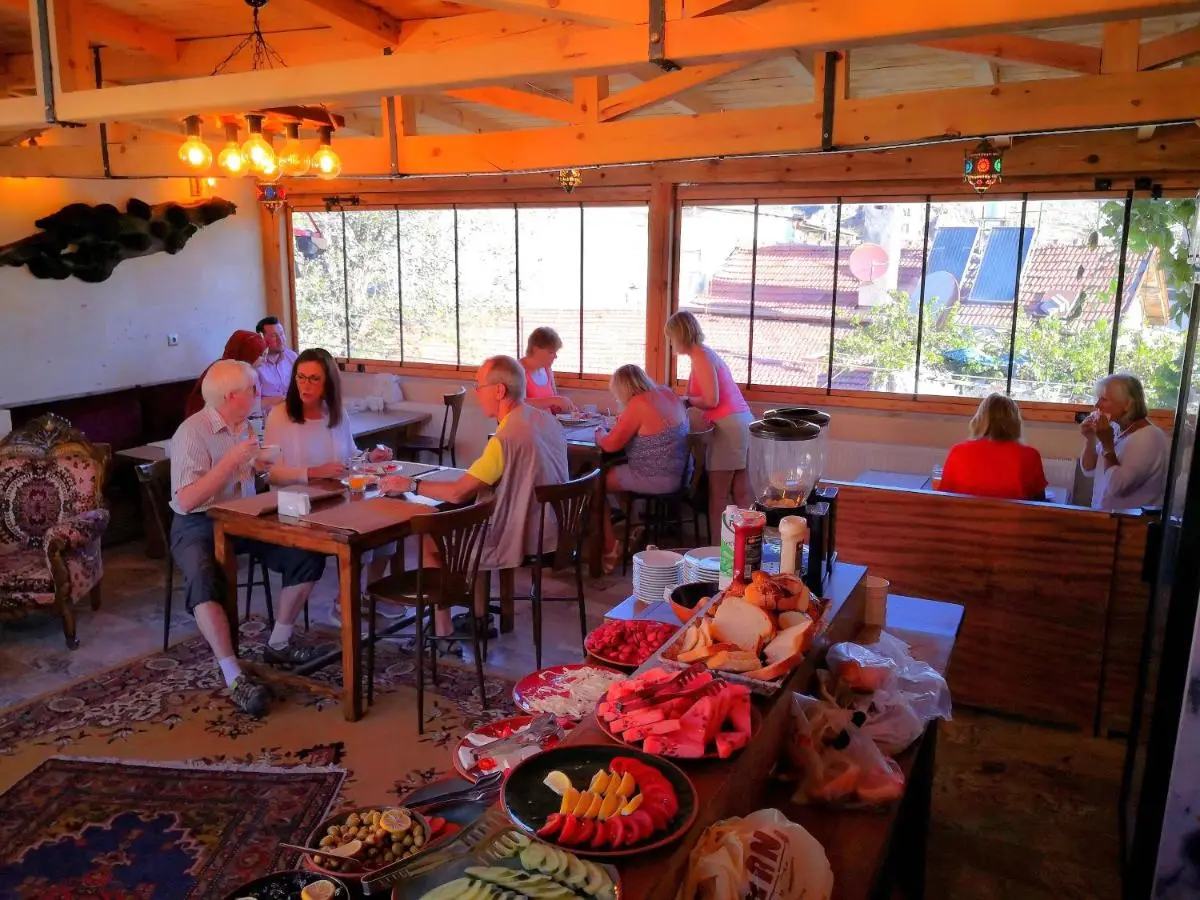 Larissa Cave Hotel