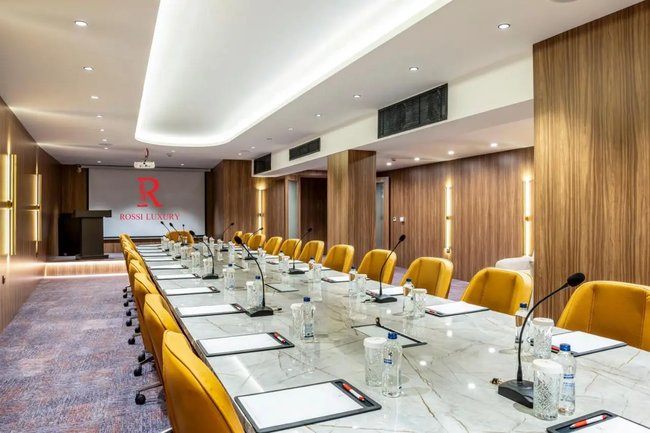 Rossi Luxury Hotel