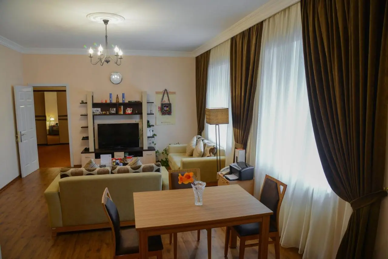 City Mansion ApartHotel