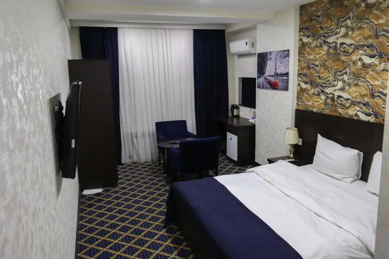 Kristal Inn Hotel