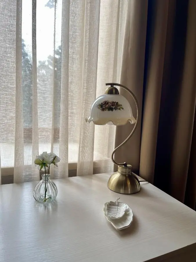 White Lilies - Elegant Sea View F1 & Nizami Charm