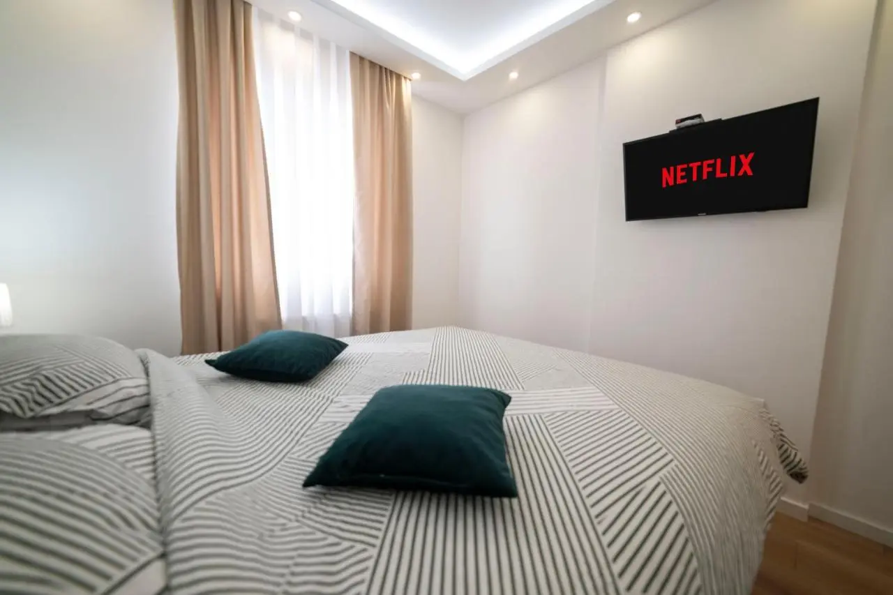 Apartment Premium Deny