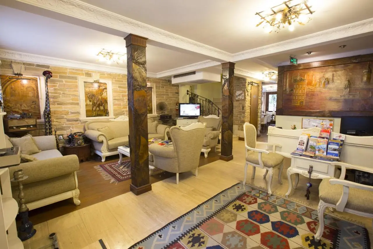 Sphendon Hotel