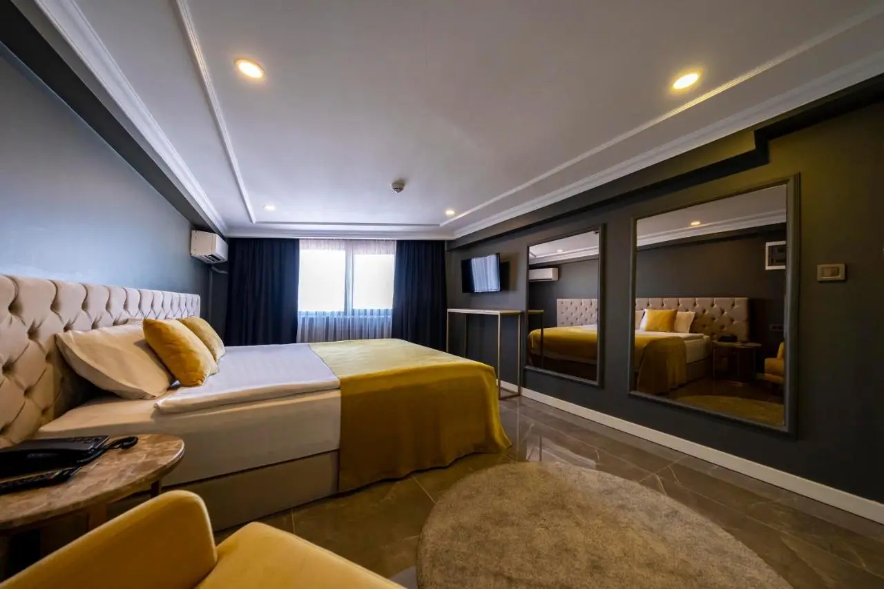 B LOFT HOTEL
