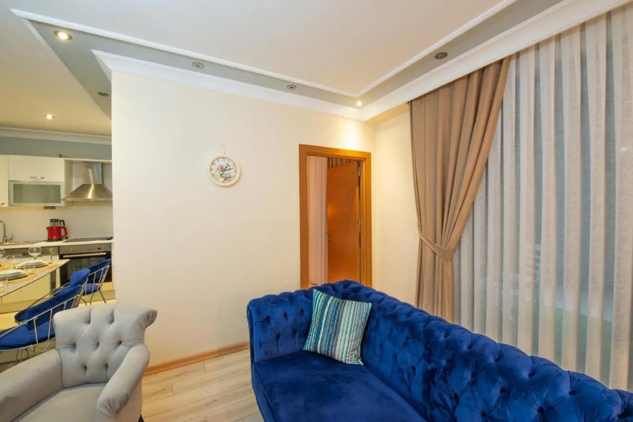 Three bedroom Duplex apartment with large terrace