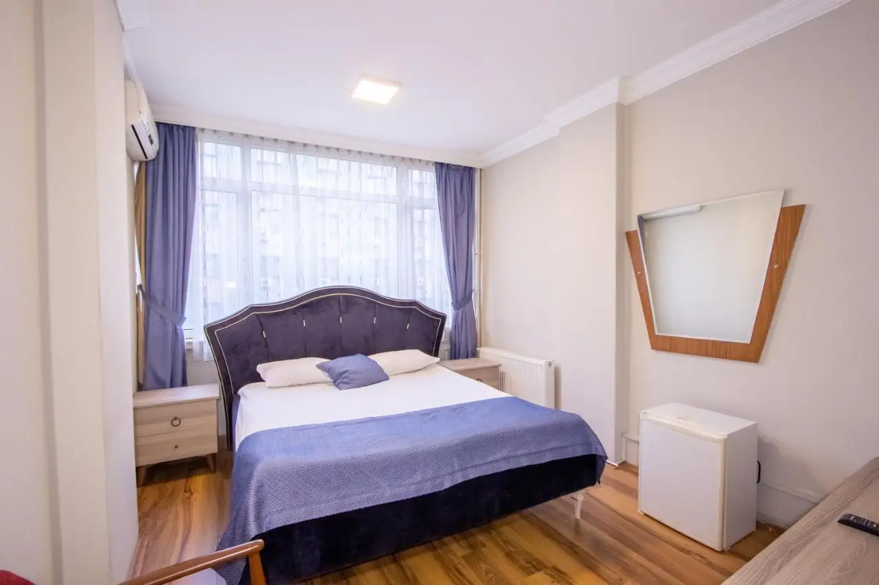 Tac Hotel