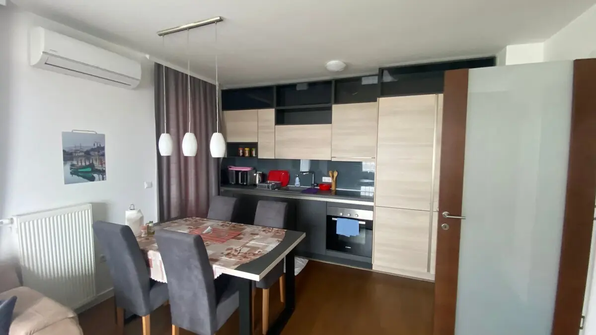 apartment vip 77