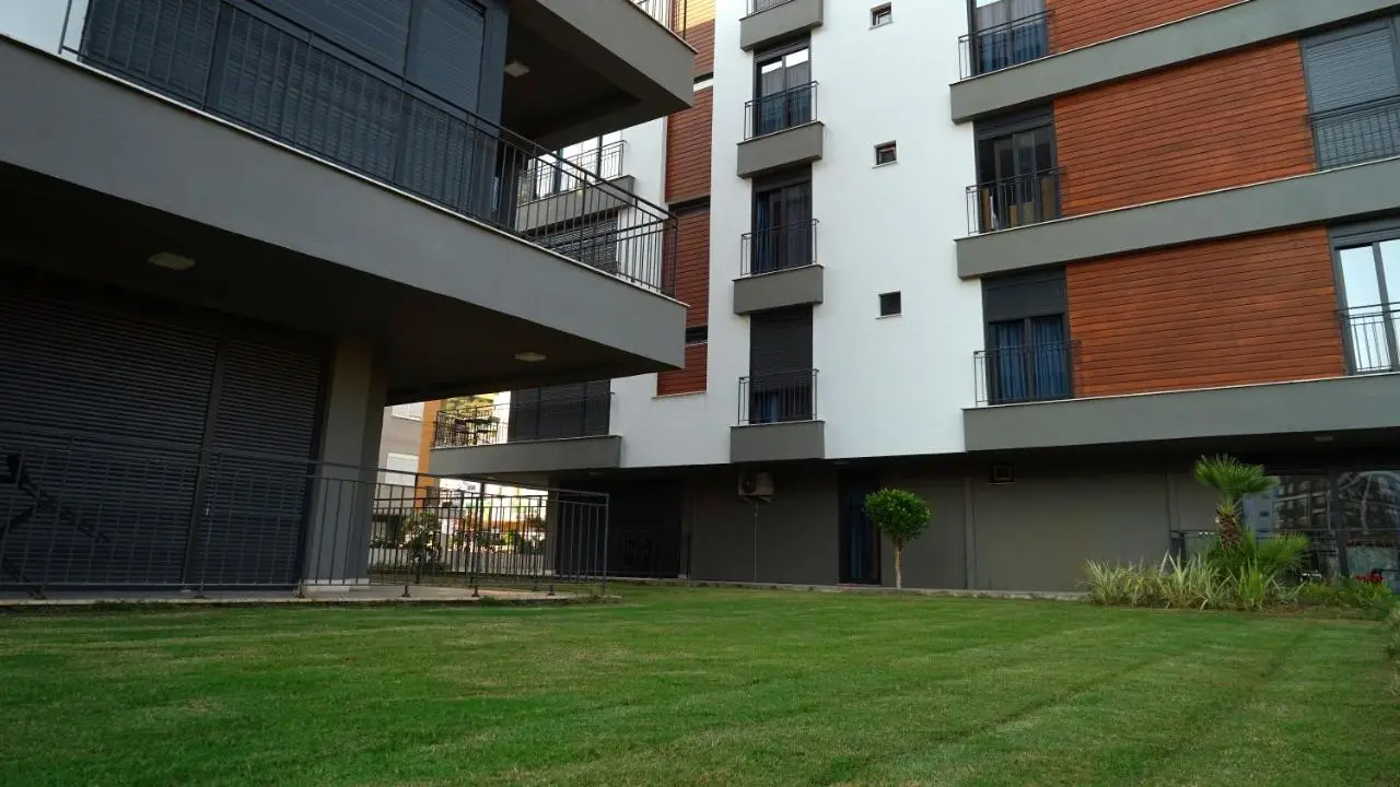 MENE SUITES