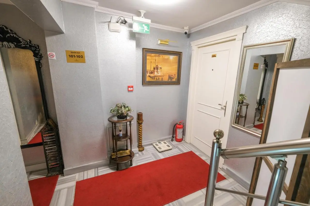Loren Hotel&Suites