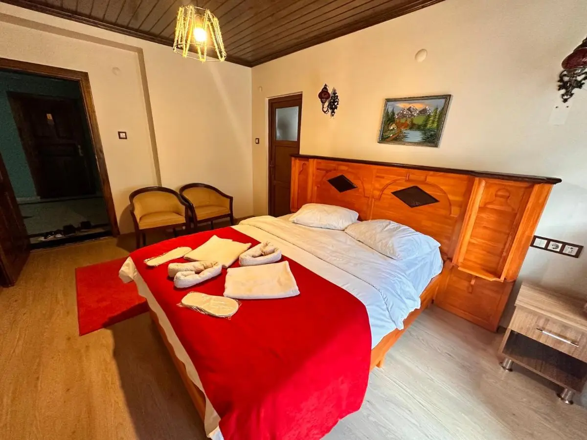ABANT DORT MEVSİM KONAĞI HOSTEL