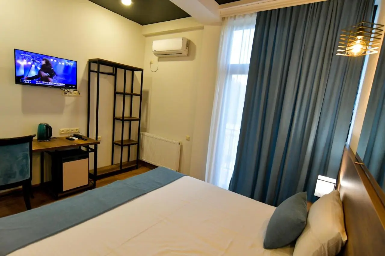 Hill Hotel