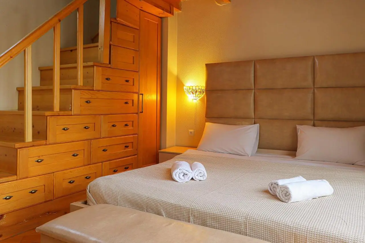 Wehost Duplex Near Rustaveli Avenue