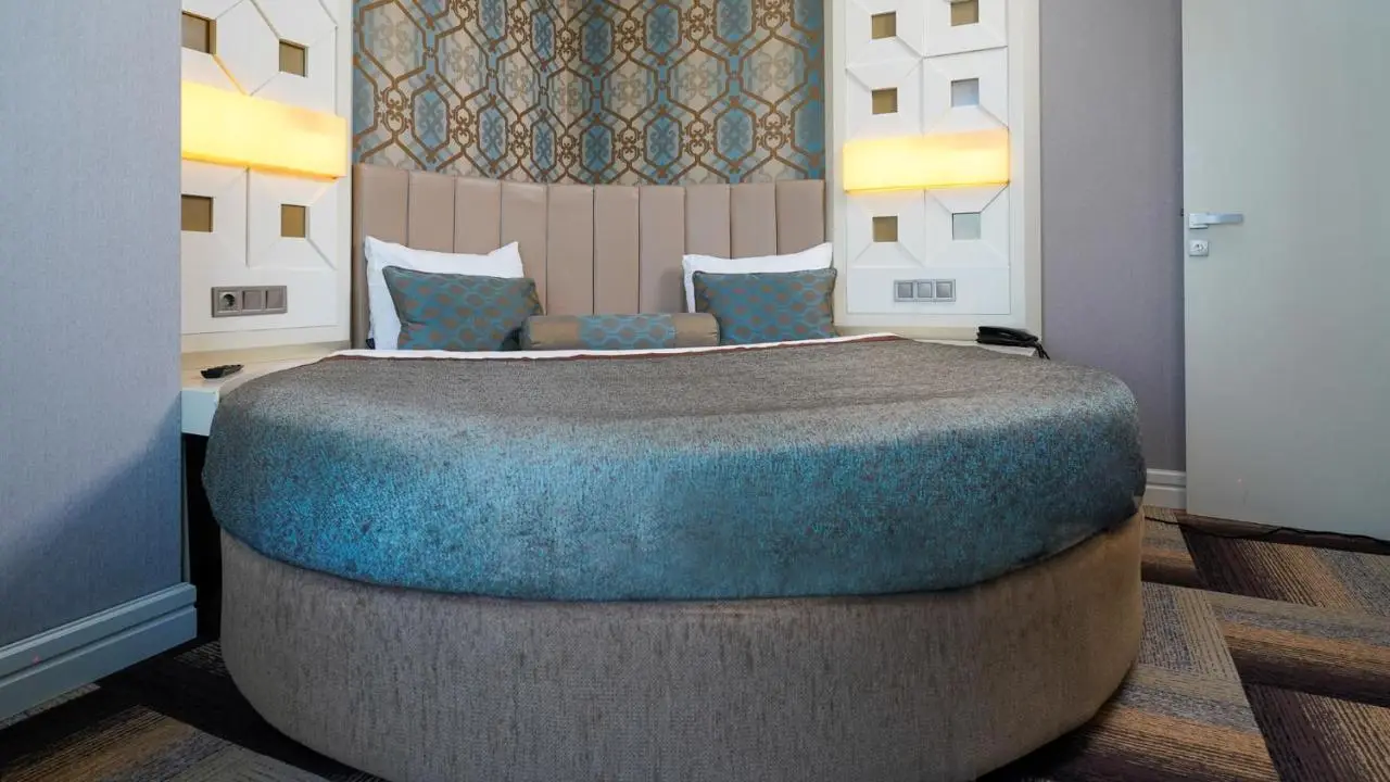 The Grand Mira Hotel