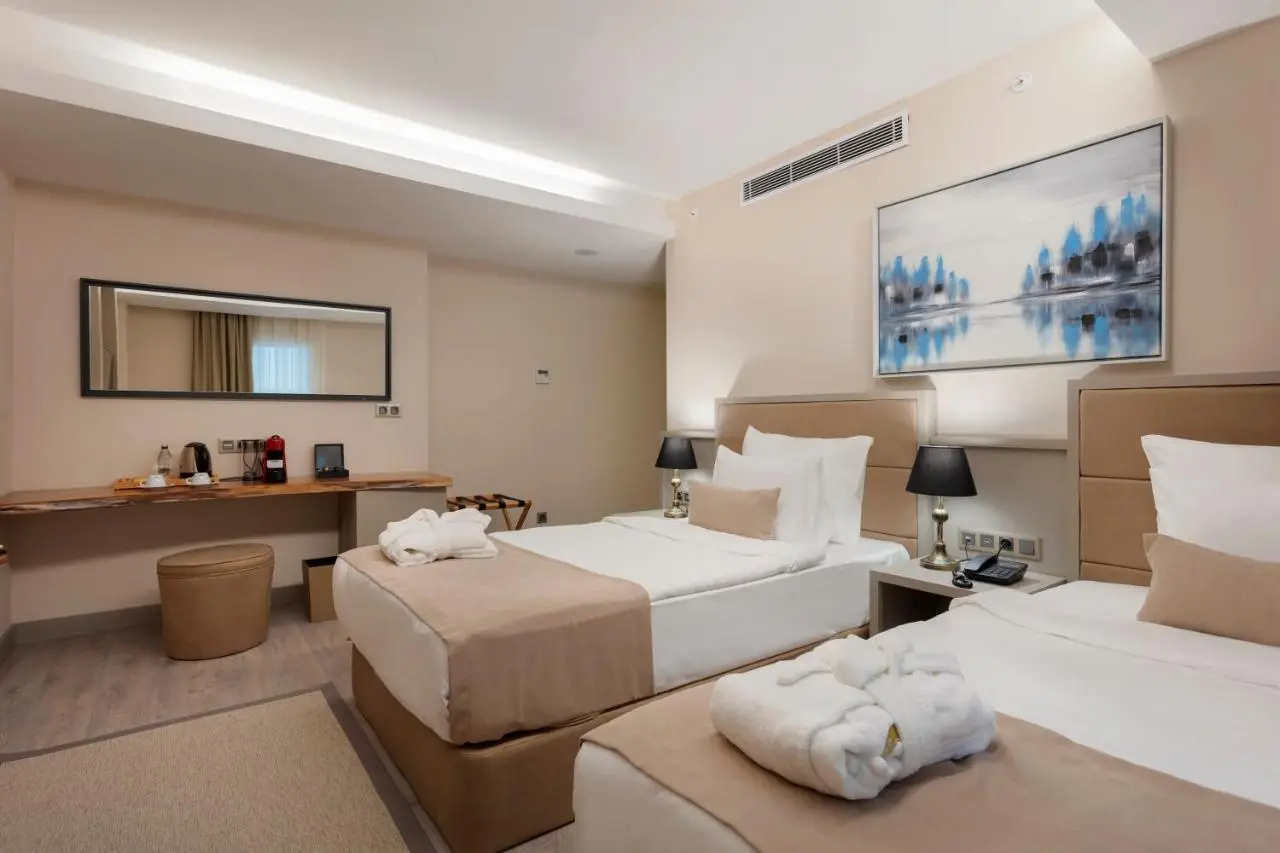 İzz Hotel Koşuyolu